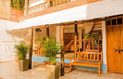 La Boquilla House | Hb3 Double Room with private bathroom facing the sea