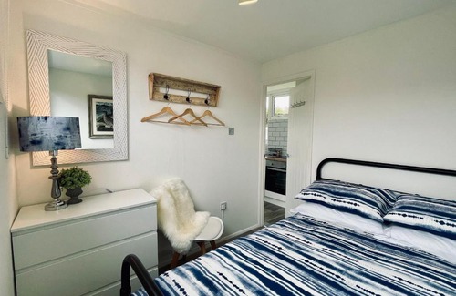 Heacham Ski Chalet | Heacham Holiday Chalet, close to sandy beach