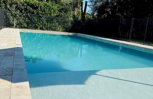 Boca Raton House | Heart of Boca! Like new! 38' Saltwater Heated Pool! Close to Beach!
