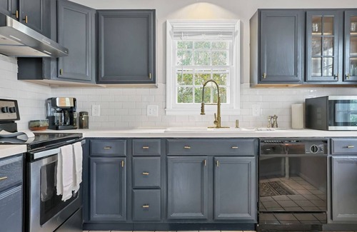 Wilmington Historic District Condo | HEART OF DOWNTOWN (Riverwalk, River View, Walk to Shopping, Dining, and Spirits)