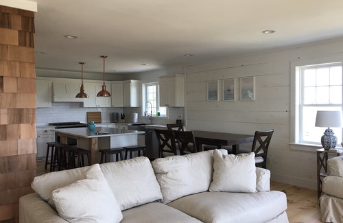 Block Island House | Heart of Downtown-New Construction-Walk to the Beach-Central Air-Ocean Views