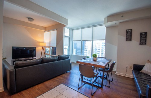 Civic Core Apartment | Heart of Gaslamp w/Pool & FREE PKG