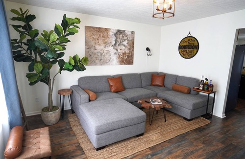 Smoketown Jackson House | Heart of Louisville 3BR Getawaynn