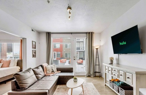 Salt Lake City Apartment | Heart of Sugarhouse - Hot Tub - Fitness Center