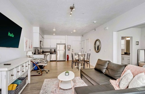 Salt Lake City Apartment | Heart of Sugarhouse - Hot Tub - Fitness Center