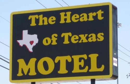 East Oak Hill Hotel | Heart of Texas Motel