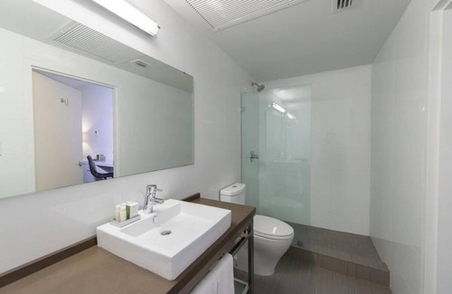 Downtown Miami Hotel | Heart of the City! 2 Great Units, an Visit Marlins Park