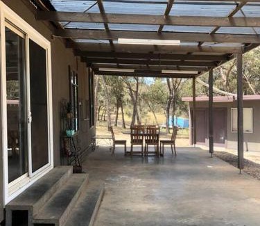 Tallarook House | Heart of The Farm Country Cottage in Tallarook