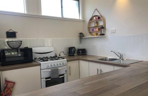 Tallarook House | Heart of The Farm Country Cottage in Tallarook