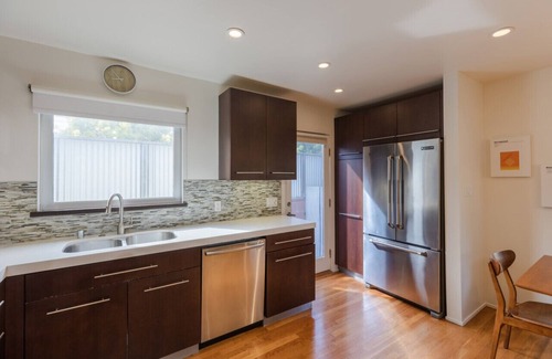 Venice House | Heart of Venice Designer Home Near Abbot Kinney