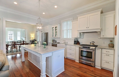 Historic Downtown Savannah House | Heated Pool Access | 5*Clean | Flex Cancelation