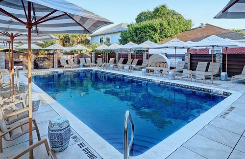 Historic Downtown Savannah Apartment | Heated Pool Access | Brand New Home! |