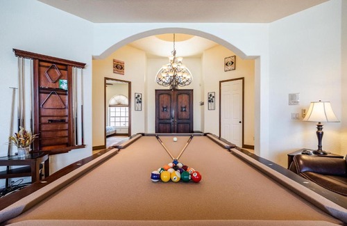 Burnt Store House | Heated Pool and Spa, Sleeps 16! - Villa Mangrove