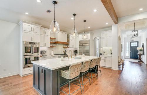 Manvel House | Heated Pool Family-Friendly Houston Area Home!