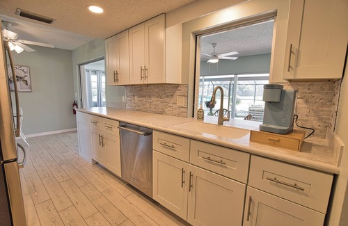 Englewood House | Heated pool/hot tub home on park like setting 1 mile from historic West Dearborn