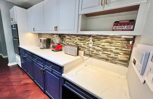 Greenview Shores House | Heated Pool House With Spa and Putting Green WEF POLO