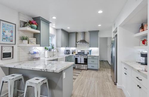 College Station House | Heated Pool Relaxing Casa da Vida 4 BR 3BA Pet Friendly