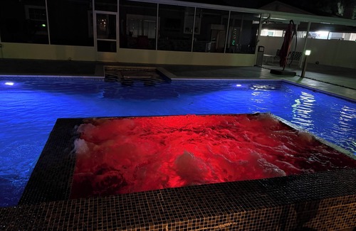 Greater Northdale House | Heated Pool Royale Haven in Tampa n3 bedroom house private resort-style retreat!