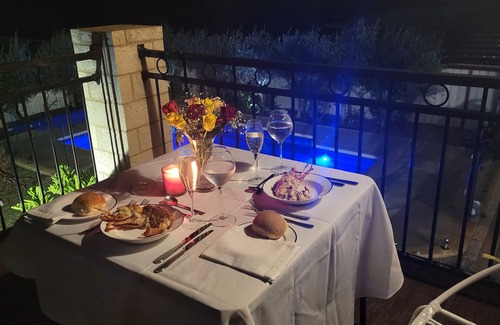 Halls Head House | Heated pool, spacious home, centrally located, walk to beach - Sleeps 10