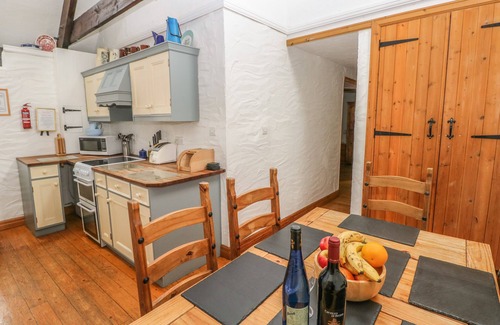 Milford Haven Cottage | HEATHER COTTAGE, pet friendly, with open fire in Rosemarket