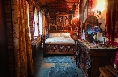Ballynahinch Bed & Breakfast | Heathfield Hall, Hillsborough - The Reflectory