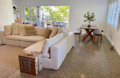 North Ward Apartment | Heaven in Paradise on Stanley