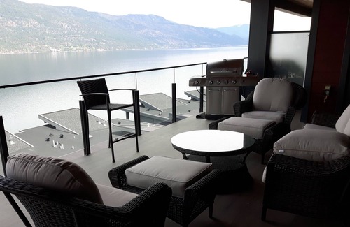 North End Condo | Heaven on the Lake McKinley Beach Kelowna 412