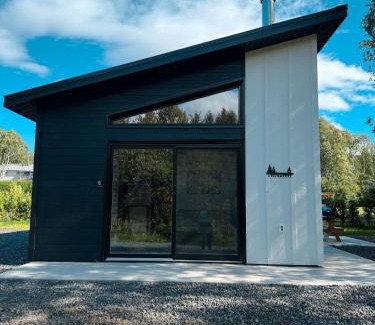 Notre-Dame-des-Monts Ski Chalet | Hebergement du grenier 2 0