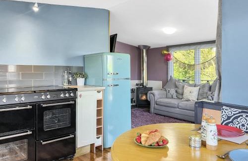 South Molton Cabin | Hedgehogs Lodge