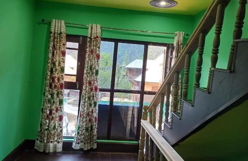 Pahalgam House | Heera Guest House