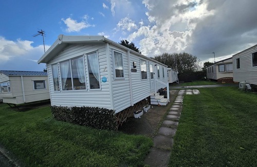 Rhyl Cabin | Heidi 2 Bed Robin Hood