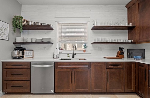South Hyde Park House | Heights At Hyde Park w/3 full bath