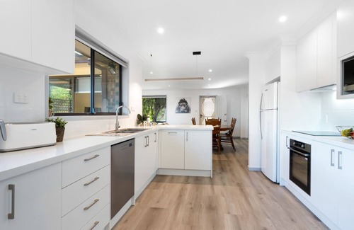 Kiama Heights House | Heights Hideaway – breathtaking coastal and rural views