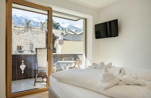 Silandro Apartment | HEIMAT - Chic & Spacious Alpine Escape Schlanders