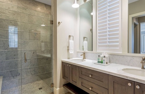 Palm City Hotel | Helenbrook Homes Hotel in pleasant Palm City