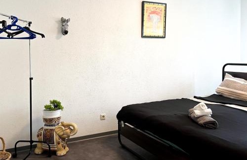 Hofherrnweiler Apartment | Helle 2 Zimmer Wohnung mit Balkon gemütlich & zentral