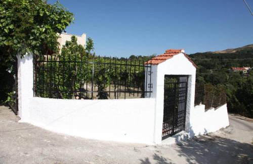 Kanevos House | Hellenick House