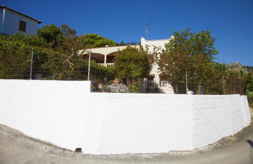 Kanevos House | Hellenick House