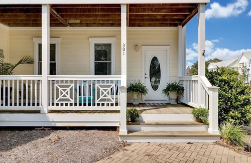Southport House | Hello Sunshine Townhome