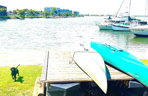 Cocoa Beach Boat Rental | Hemingway's Hideout: A Sailboat Hotel