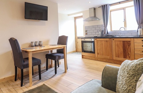 Llanwddyn Cottage | Hen Blaid