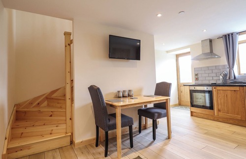 Llanwddyn Cottage | Hen Blaid