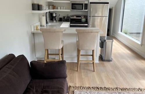 Eureka House | Henderson House and Frog Pond