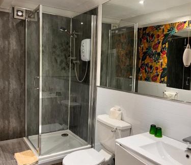 Ludwel Bed & Breakfast | Henwick house accommodation, Continental breakfast included