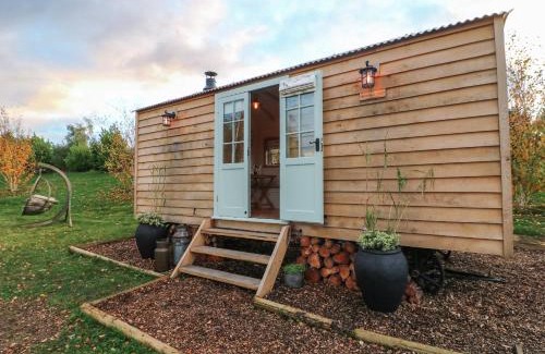 Redmile House | Herbie's Shepherds Hut
