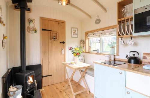 Redmile House | Herbie's Shepherds Hut