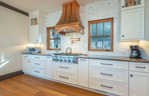 Black Mountain House | Here Comes the Sunset | Modern Luxury & Year-Round Mountain Views!