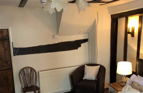 Kington Condo | Heritage House room 3