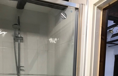 Kington Condo | Heritage House room 3