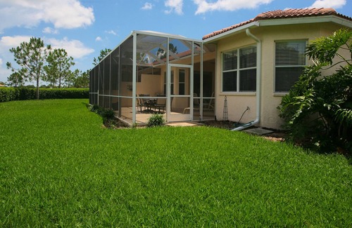 Sarasota Villa | Heritage Oaks, Partee On